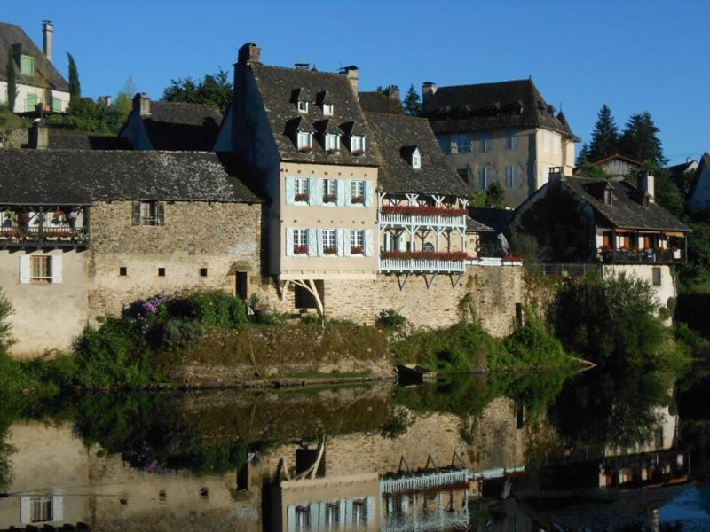 Gite Clara Bassignac-le-Haut Buitenkant foto